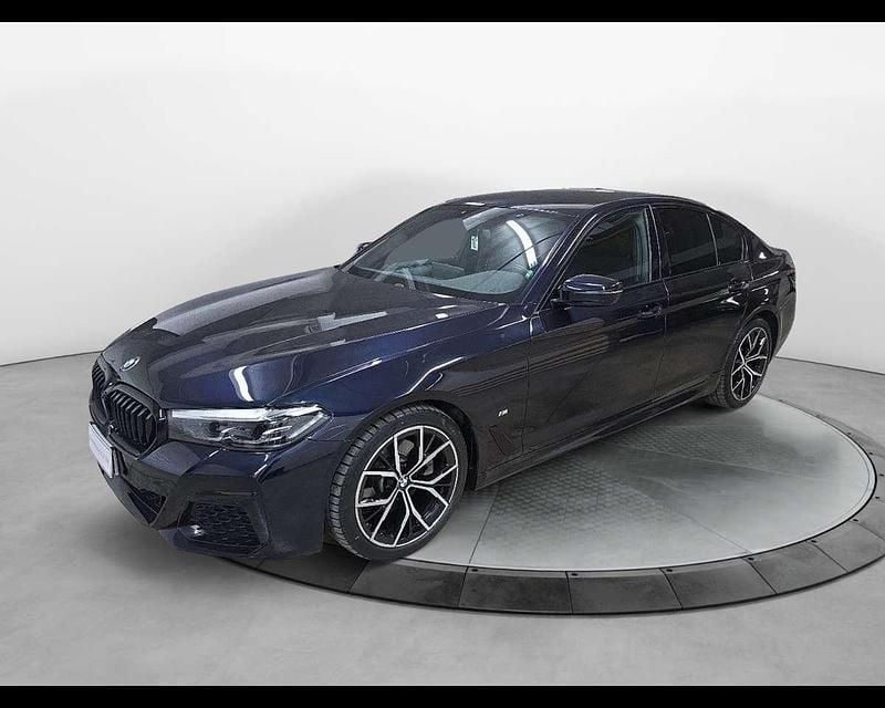 Carbon black metallizzato Usata 2021 BMW 520 M Sport Tre volumi | 34.900 € (Buon prezzo) - Immagine 1/3