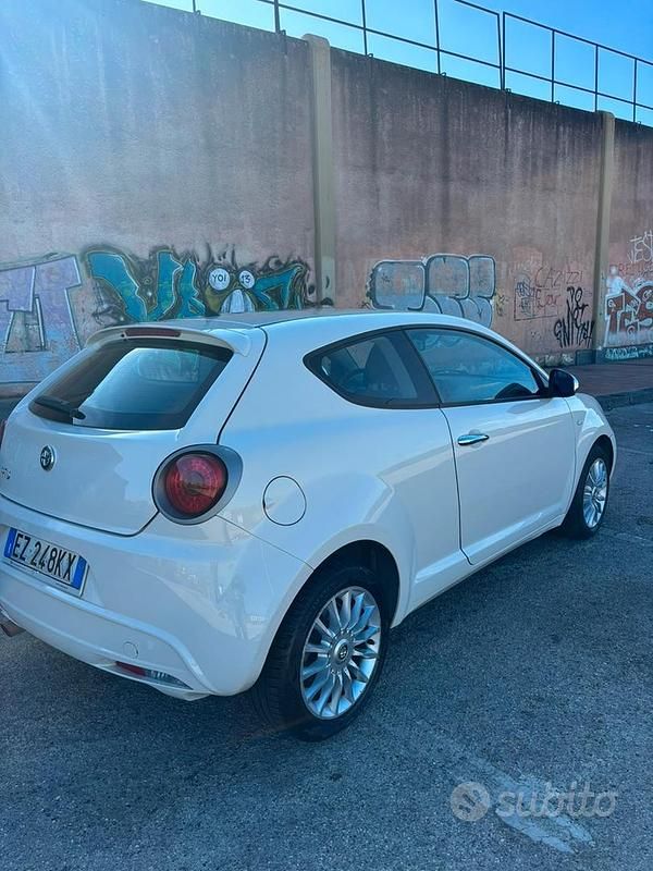Usata Alfa Romeo MiTo 85 CV (62 kW) 2015 Bianco Utilitaria