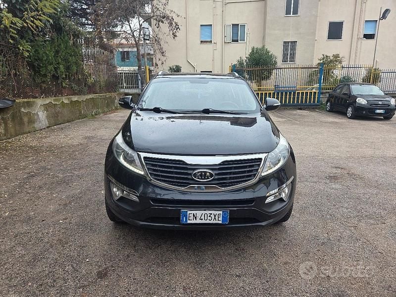Nero Usata 2012 Kia Sportage SUV | 6990 € (Super prezzo) - Immagine 1/4