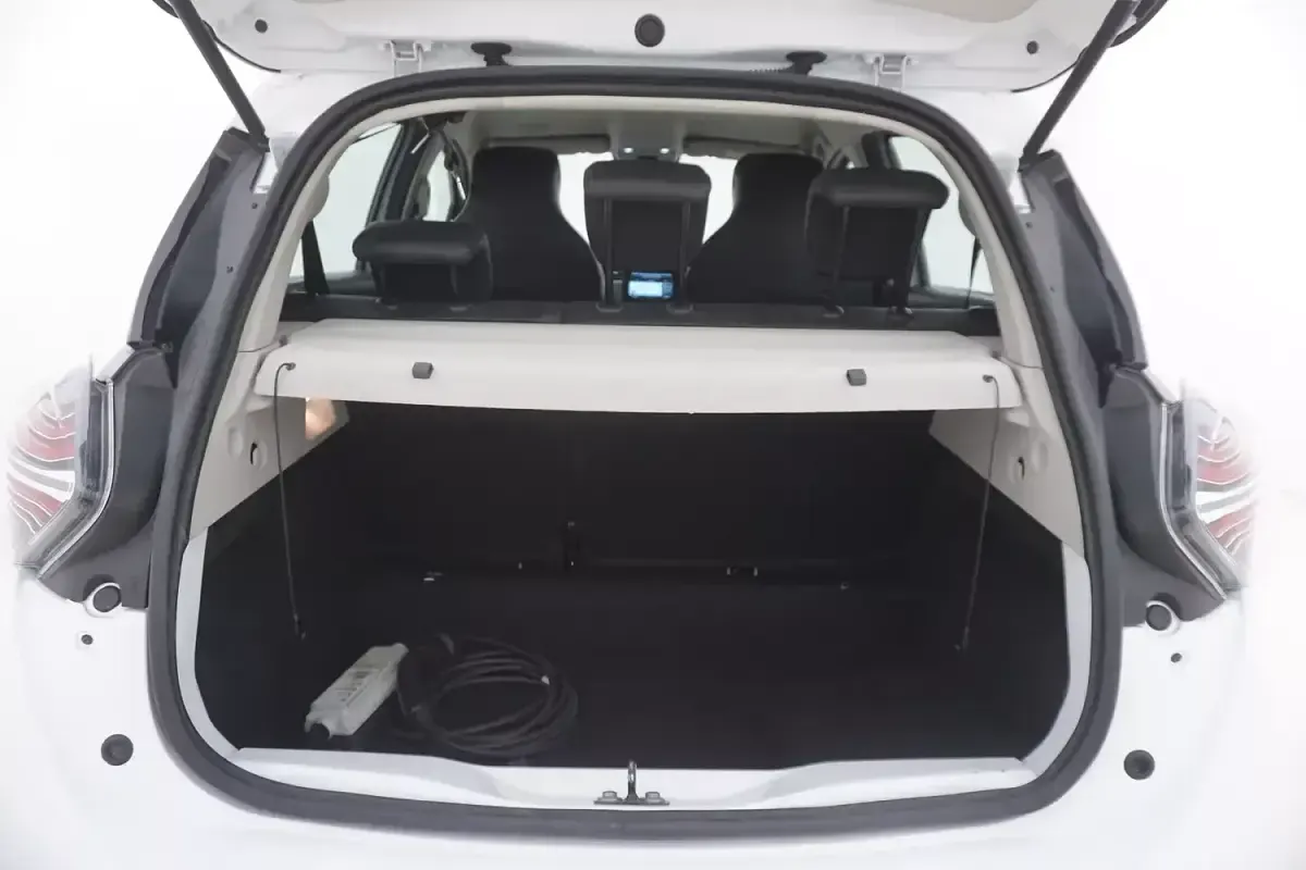 Usata Renault Zoe Zen 50 kW (69 CV) 2020 Biancobianco Utilitaria