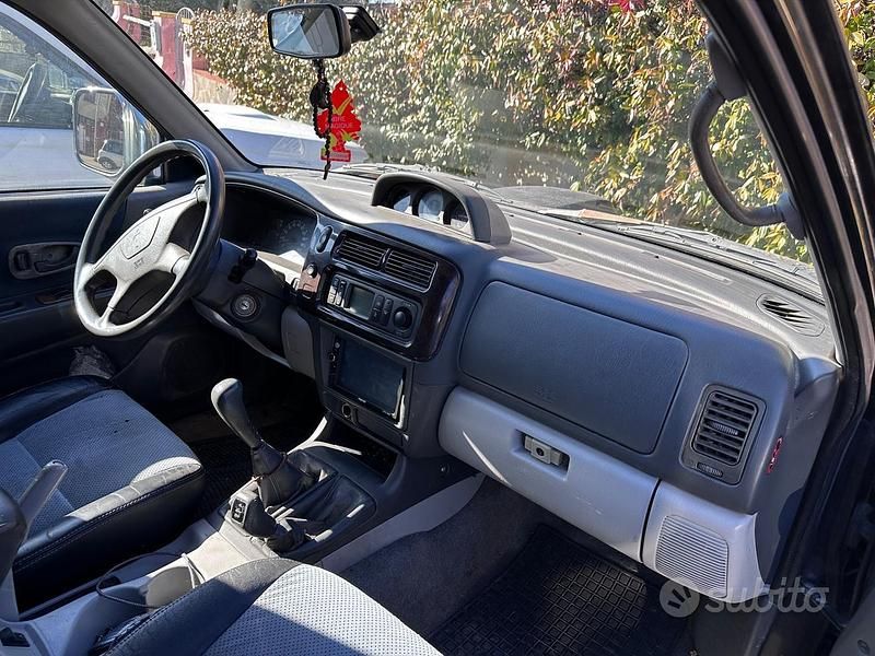 Usata Mitsubishi Pajero Sport 115 CV (84 kW) 2004 Nero SUV