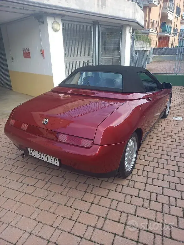 Usata Alfa Romeo 2000 150 CV (110 kW) 1995 Cabrio