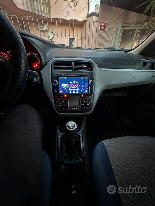 Usata Fiat Grande Punto 90 CV (66 kW) 2006 Grigio Utilitaria