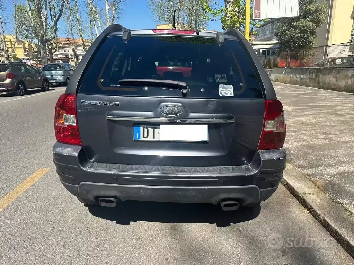 Usata Kia Sportage 140 CV (102 kW) 2009 Grigio SUV