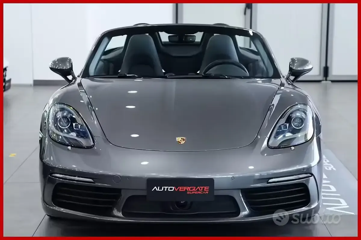 Usata Porsche 718 349 CV (256 kW) 2021 Grigio Cabrio