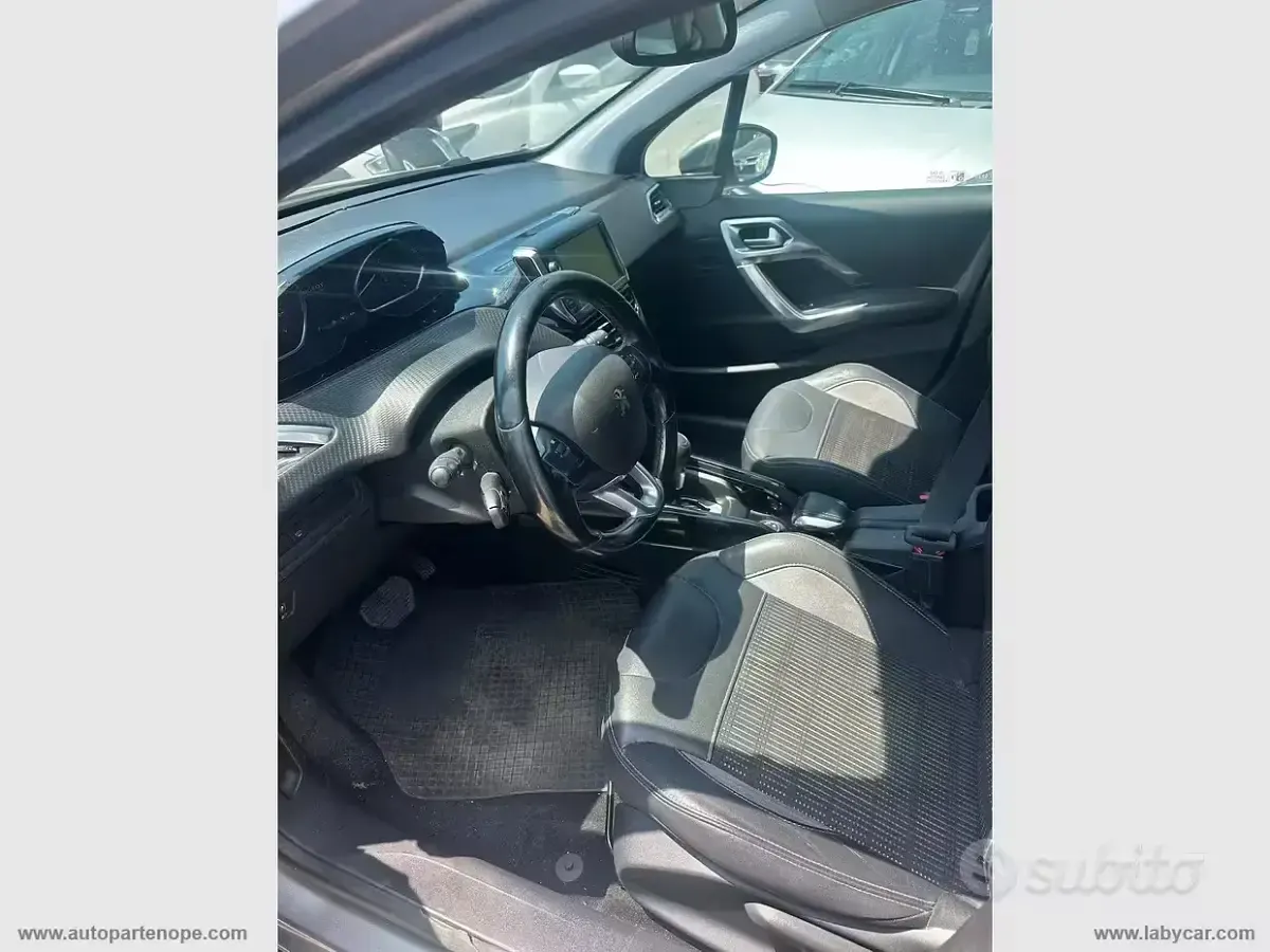 Usata Peugeot 2008 Allure 110 CV (80 kW) 2019 Grigio SUV