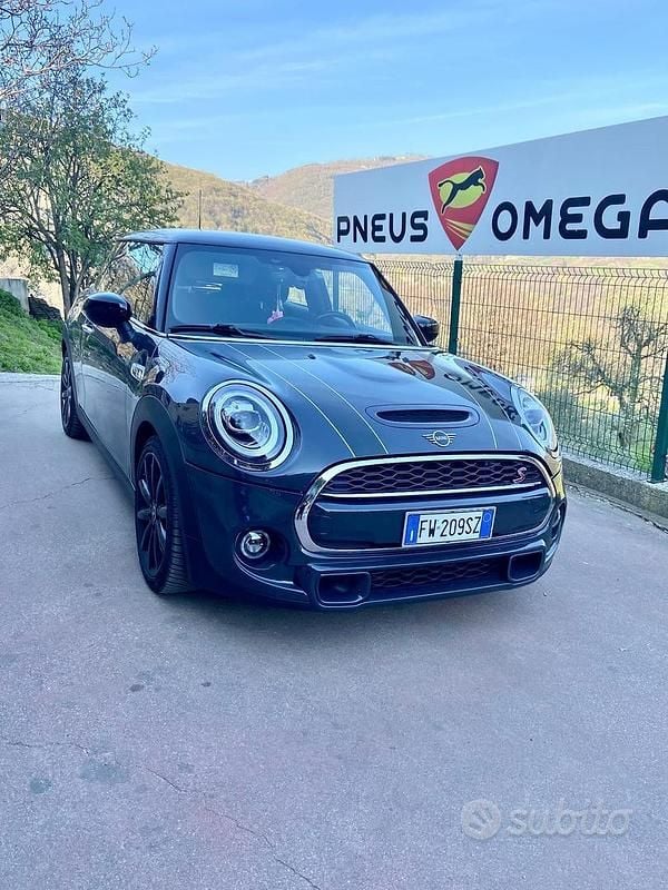 Usata Mini Cooper S 191 CV (140 kW) 2019 Grigio Utilitaria