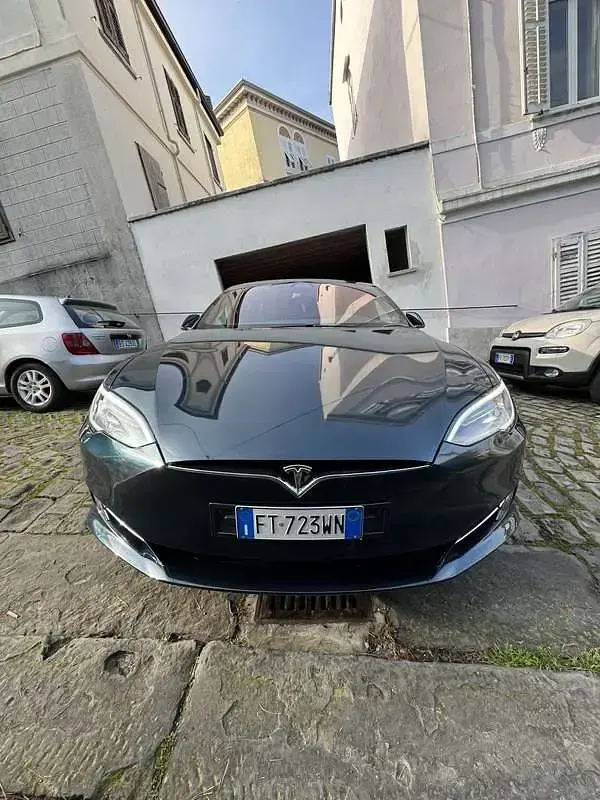 Usata Tesla Model S 158 kW (215 CV) 2019 Utilitaria