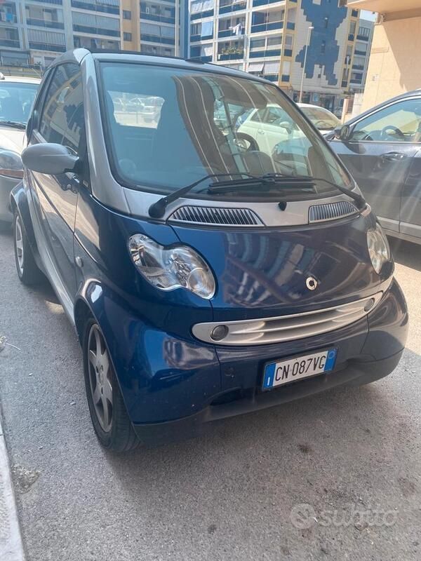 Usata 2004 Smart ForTwo Coupé Due volumi | 2500 € (Cara) - Immagine 1/3
