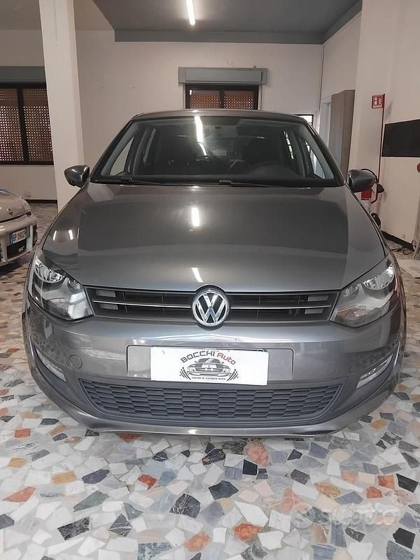 Usata VW Polo Comfortline 74 CV (54 kW) 2011 Marrone Utilitaria