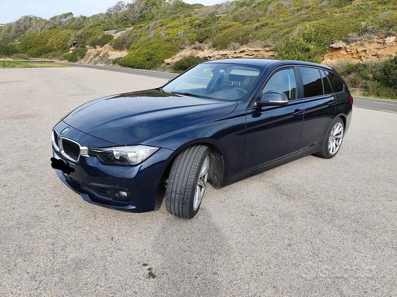 Blu Usata 2017 BMW 320 Advantage Station wagon | 14.000 € (Buon prezzo) - Immagine 1/4