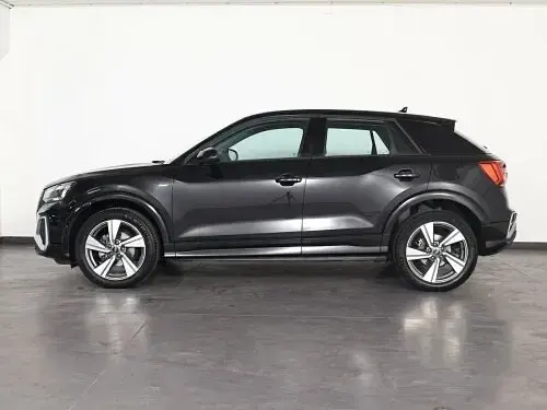 Usata Audi Q2 S-Line 150 CV (110 kW) 2023 Grigio daytona SUV