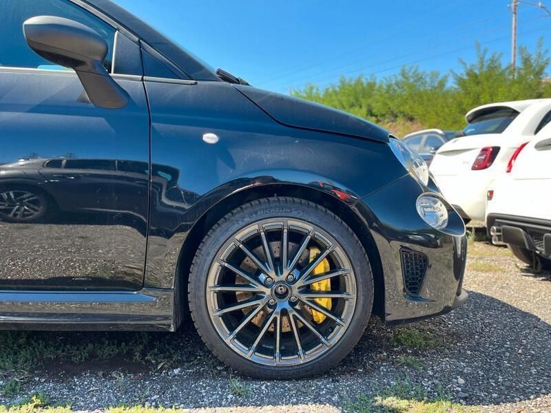 Usata Abarth 695 180 CV (132 kW) 2024 Nero Utilitaria