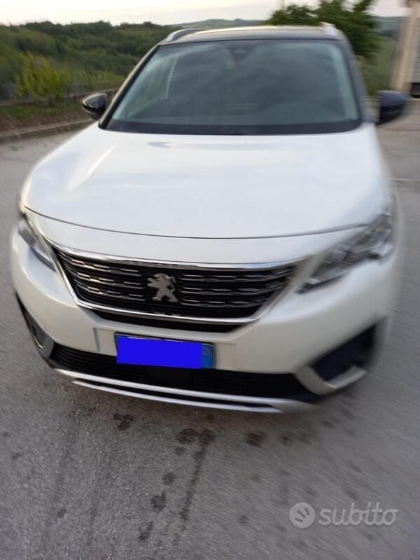 Usata Peugeot 5008 Business-Line 131 CV (96 kW) 2019 Bianco Monovolume