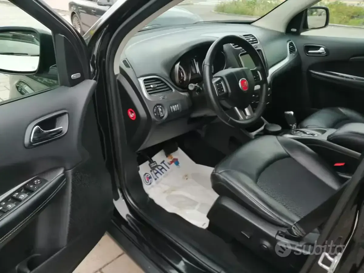 Usata Fiat Freemont Black Code 170 CV (125 kW) 2014 Nero SUV
