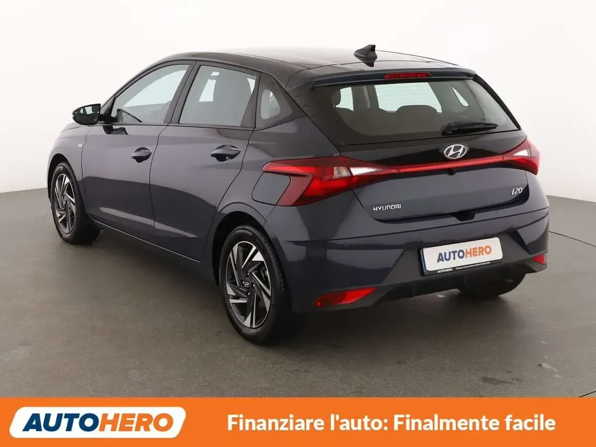 Usata Hyundai i20 101 CV (74 kW) 2023 Blu/azzurro Utilitaria