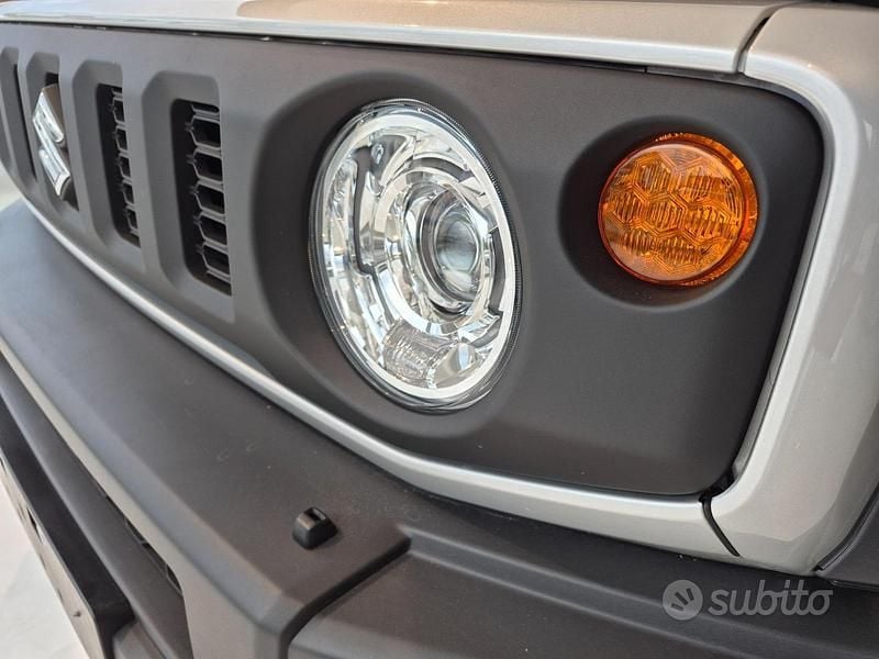 Nuova Suzuki Jimny GLX 2025 SUV
