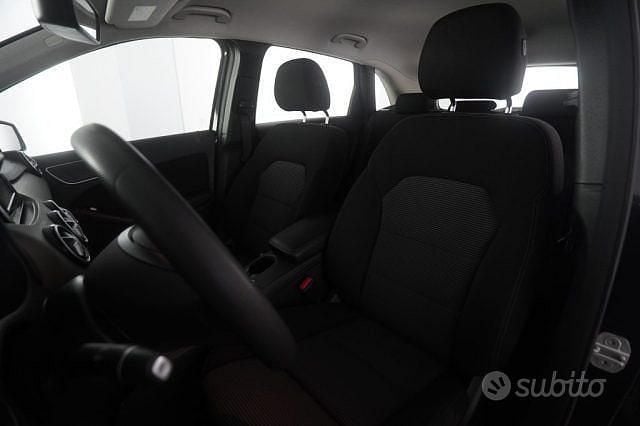 Usata Mercedes B160 Business 89 CV (65 kW) 2016 Nero Monovolume