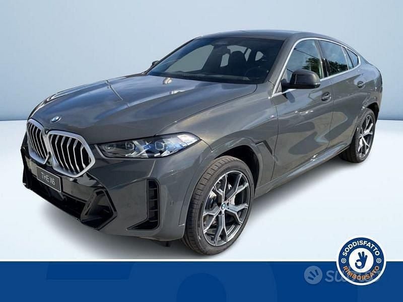 Nuova BMW X6 M Sport 297 CV (218 kW) 2025 Grigio SUV