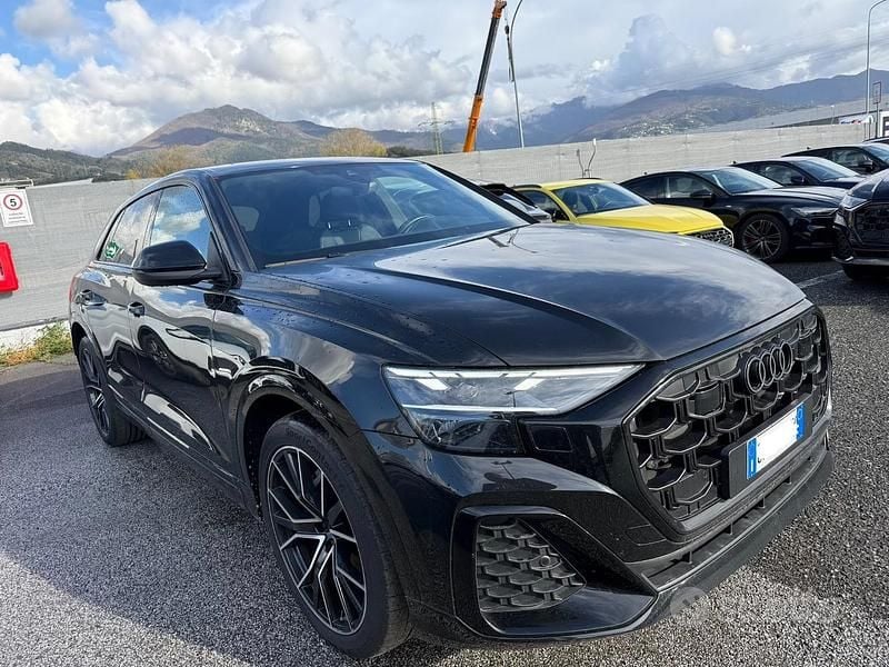 Usata Audi Q8 S-Line 286 CV (210 kW) 2023 Nero SUV