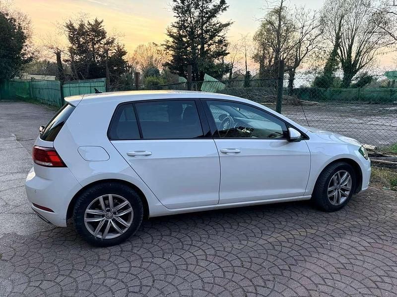 Usata VW Golf VII Highline 116 CV (85 kW) 2017 Berlina