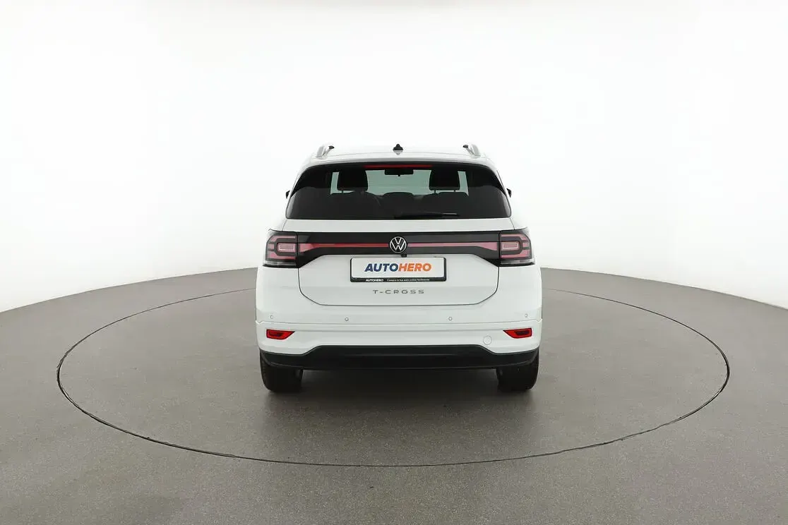 Usata VW T-Cross R-line 110 CV (80 kW) 2021 Bianco SUV