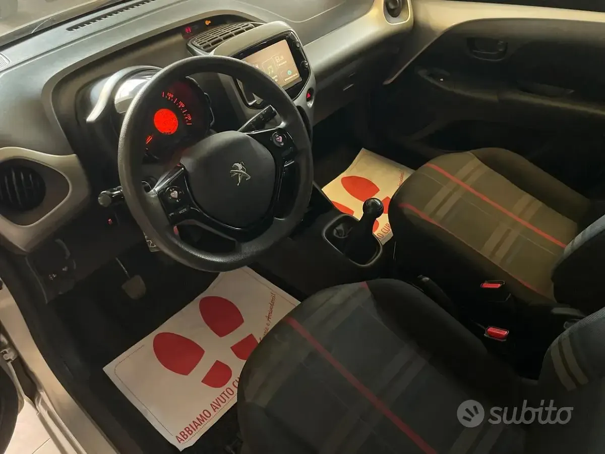 Usata Peugeot 108 Allure 69 CV (50 kW) 2015 Grigio Berlina