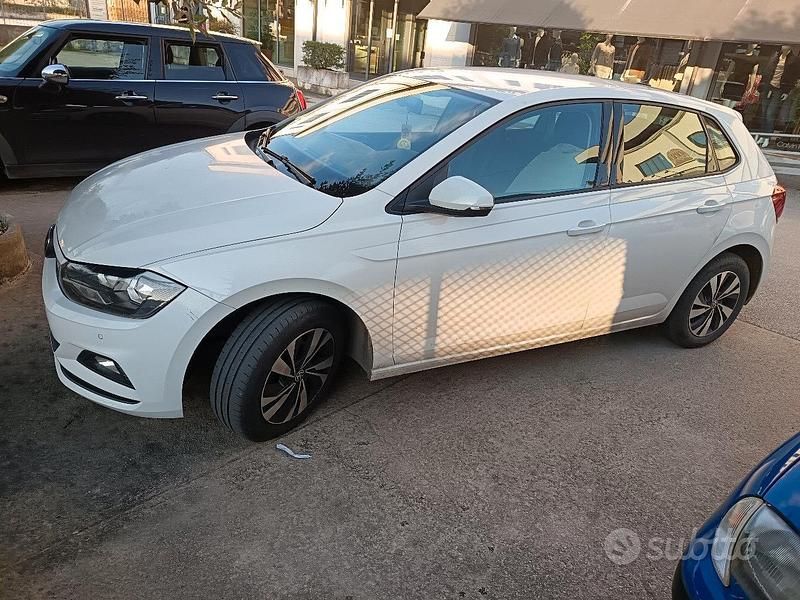 Usata VW Polo 90 CV (66 kW) 2021 Bianco Utilitaria