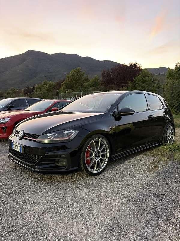 Usata VW Golf VII GTI 230 CV (169 kW) 2017 Berlina