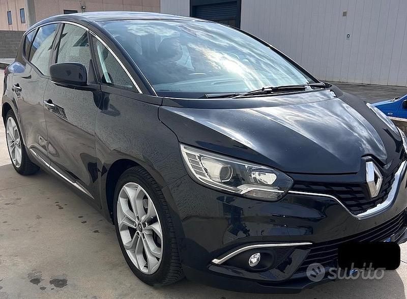 Usata Renault Scénic IV 120 CV (88 kW) 2018 Nero Monovolume