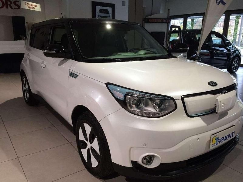 Usata Kia Soul 24 kW (33 CV) 2016 Bianco SUV