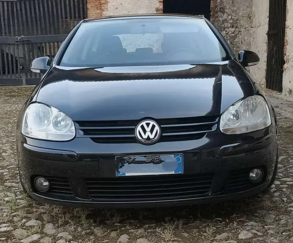 Usata VW Golf V United 102 CV (75 kW) 2007 Nero Berlina
