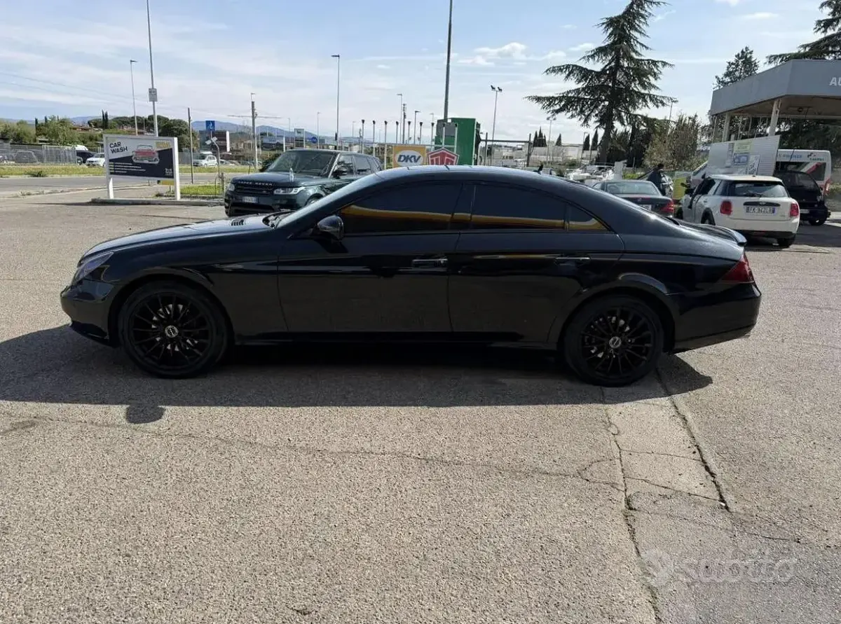 Usata Mercedes CLS320 Chrome 224 CV (164 kW) 2008 Nero Coupé
