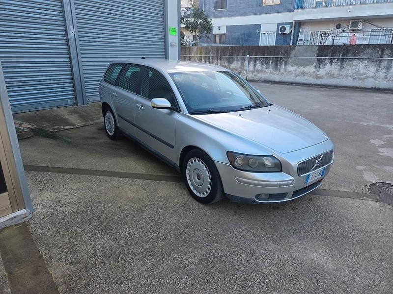 Usata Volvo V50 Summum 135 CV (99 kW) 2006 Argento Station wagon