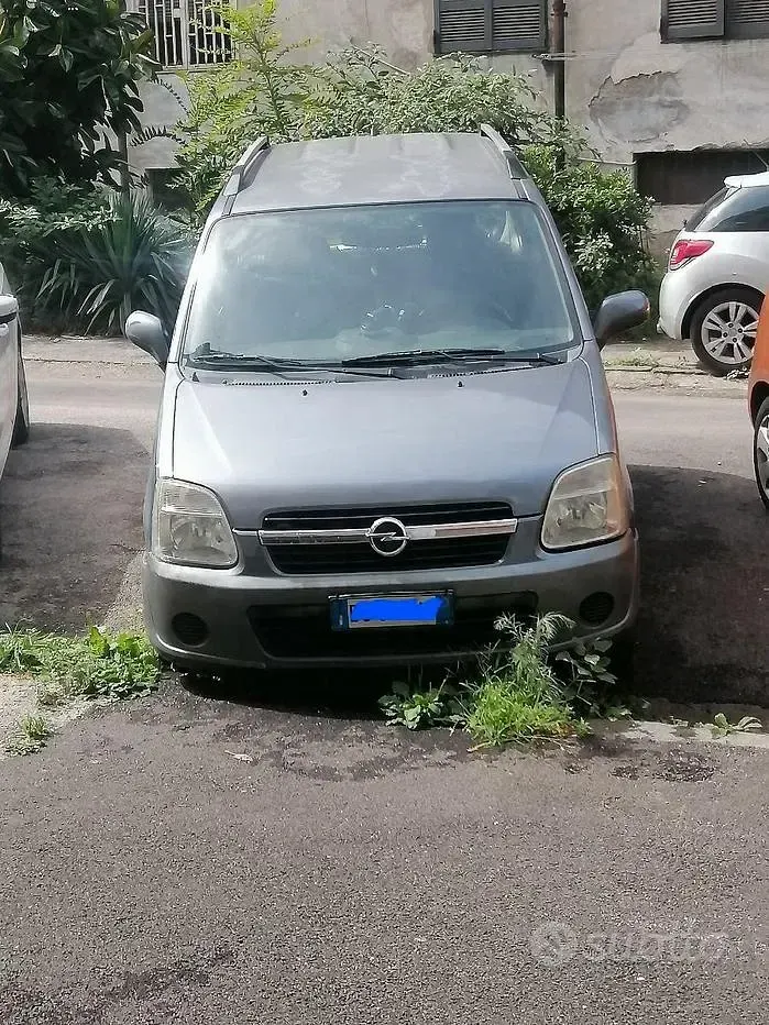 Usata Opel Agila 80 CV (58 kW) 2006 Grigio Monovolume