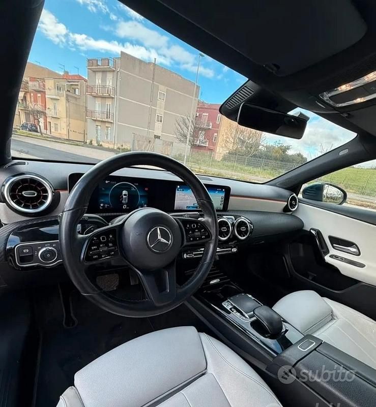 Usata Mercedes A180 2019 Blu Berlina