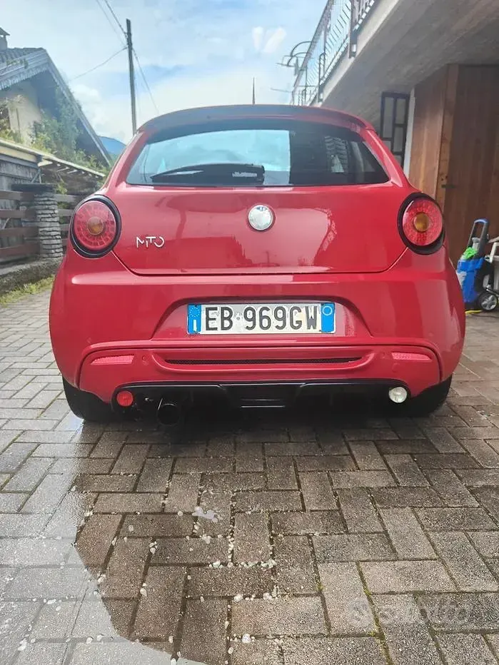 Usata Alfa Romeo MiTo 120 CV (88 kW) 2010 Rosso Utilitaria