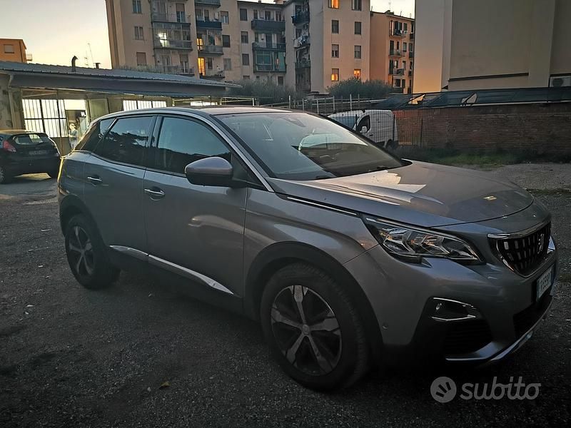 Usata Peugeot 3008 131 CV (96 kW) 2018 Blu Berlina