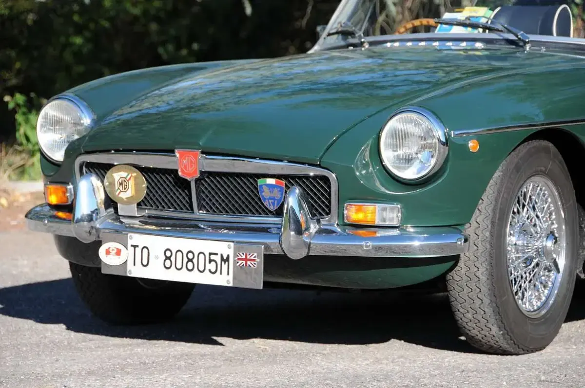 Usata MG B 106 CV (77 kW) 1969 Verde Cabrio