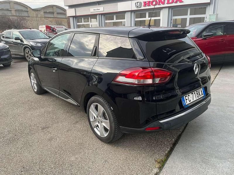Usata Renault Clio GrandTour 90 CV (66 kW) 2016 Nero Station wagon