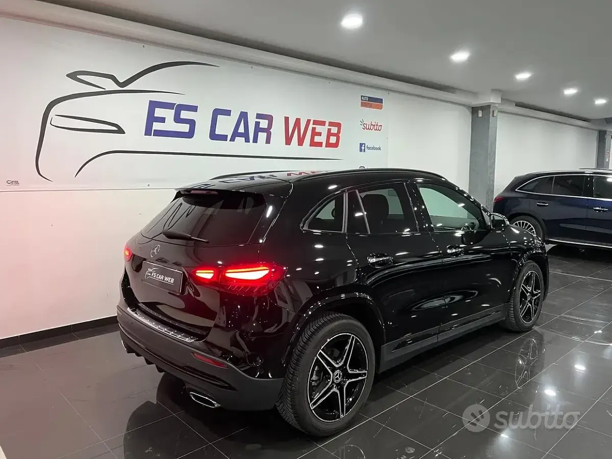 Usata Mercedes GLA200 AMG Line Premium 150 CV (110 kW) 2023 Nero SUV