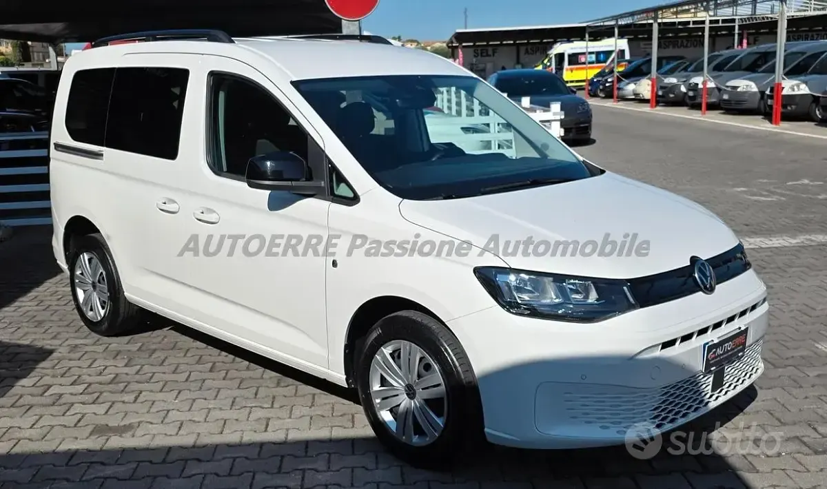 Usata VW Caddy Style 122 CV (89 kW) 2025 Bianco Monovolume