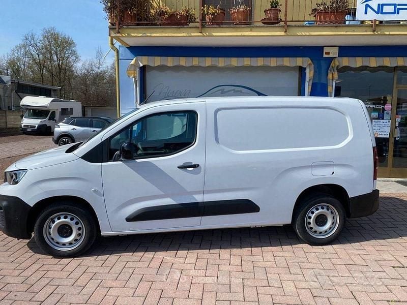 Usata Peugeot Partner S 102 CV (75 kW) 2023 Bianco Monovolume