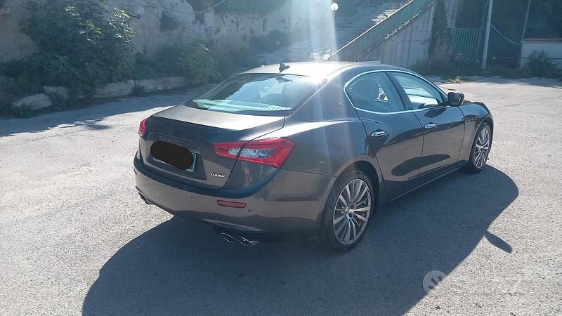 Usata Maserati Ghibli 330 CV (242 kW) 2015 Grigio Coupé