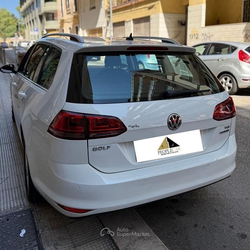 Usata VW Golf VII 110 CV (80 kW) 2017 Bianco Station wagon