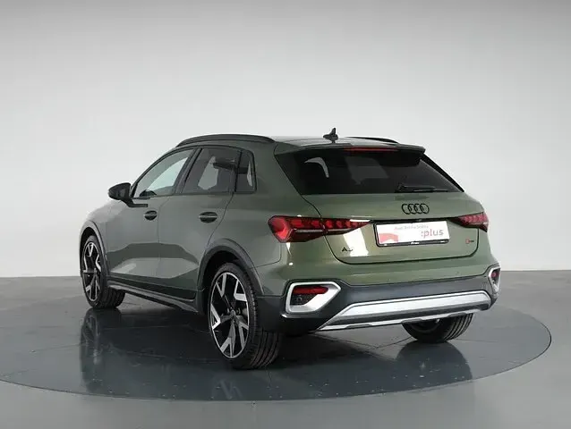 Usata Audi A3 Advanced Plus 150 CV (110 kW) 2025 Verde distretto metallizzato Berlina