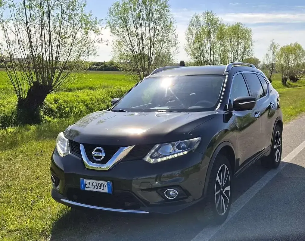 Usata Nissan X-Trail Tekna 131 CV (96 kW) 2015 Marrone SUV