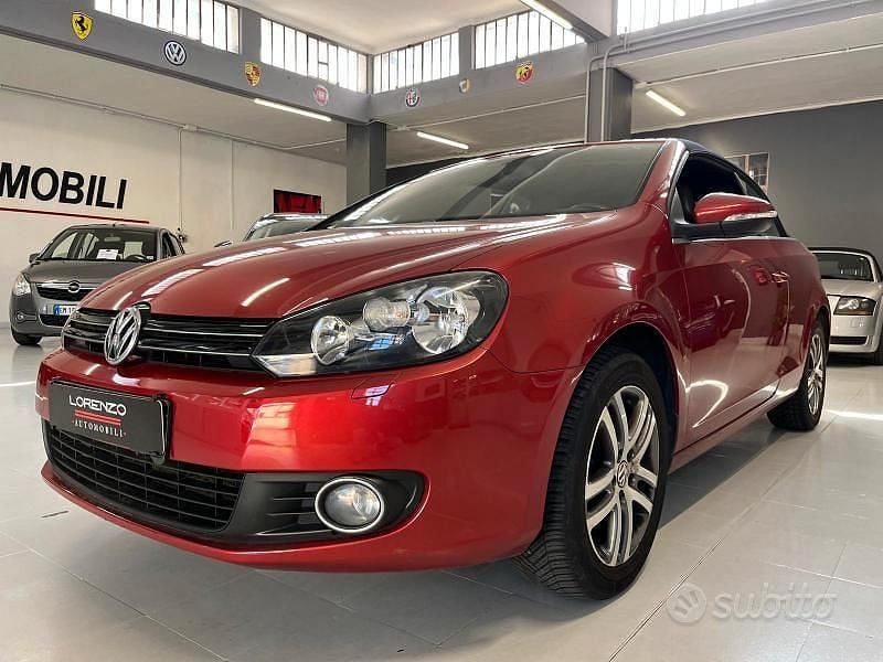 Usata VW Golf 105 CV (77 kW) 2011 Rosso Cabrio
