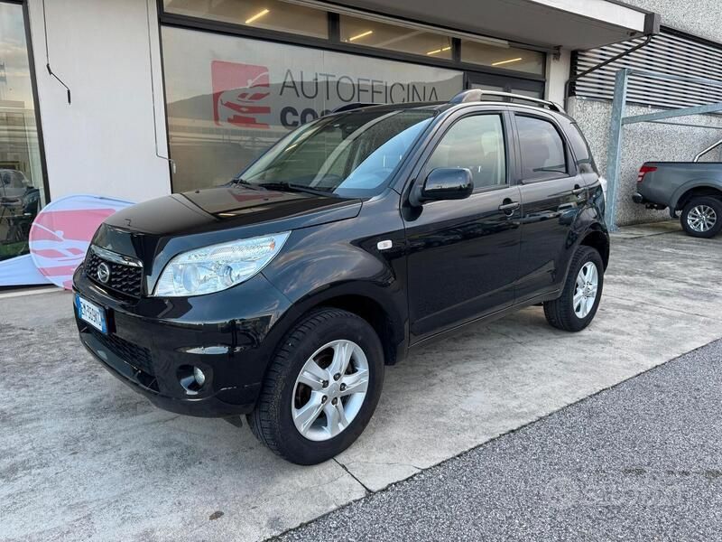 Nero Usata 2012 Daihatsu Terios SUV | 10.300 € (Cara) - Immagine 1/4