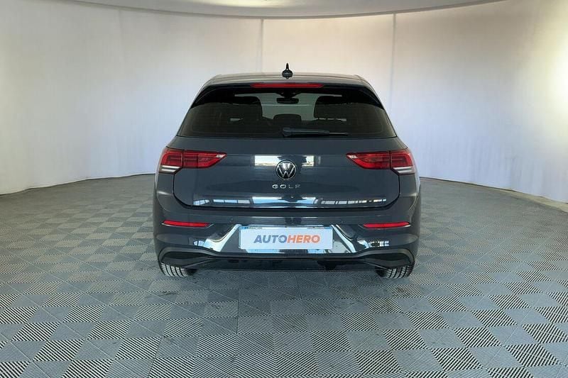 Usata VW Golf VIII Life 110 CV (80 kW) 2021 Grigio Berlina